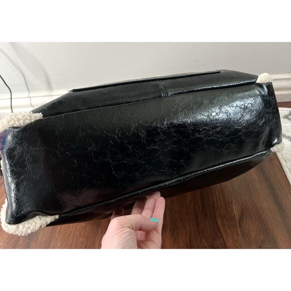 STEVE MADDEN Black Vegan Leather Shearling Extra Large Hobo Purse Bag Tote - Picture 9 of 13